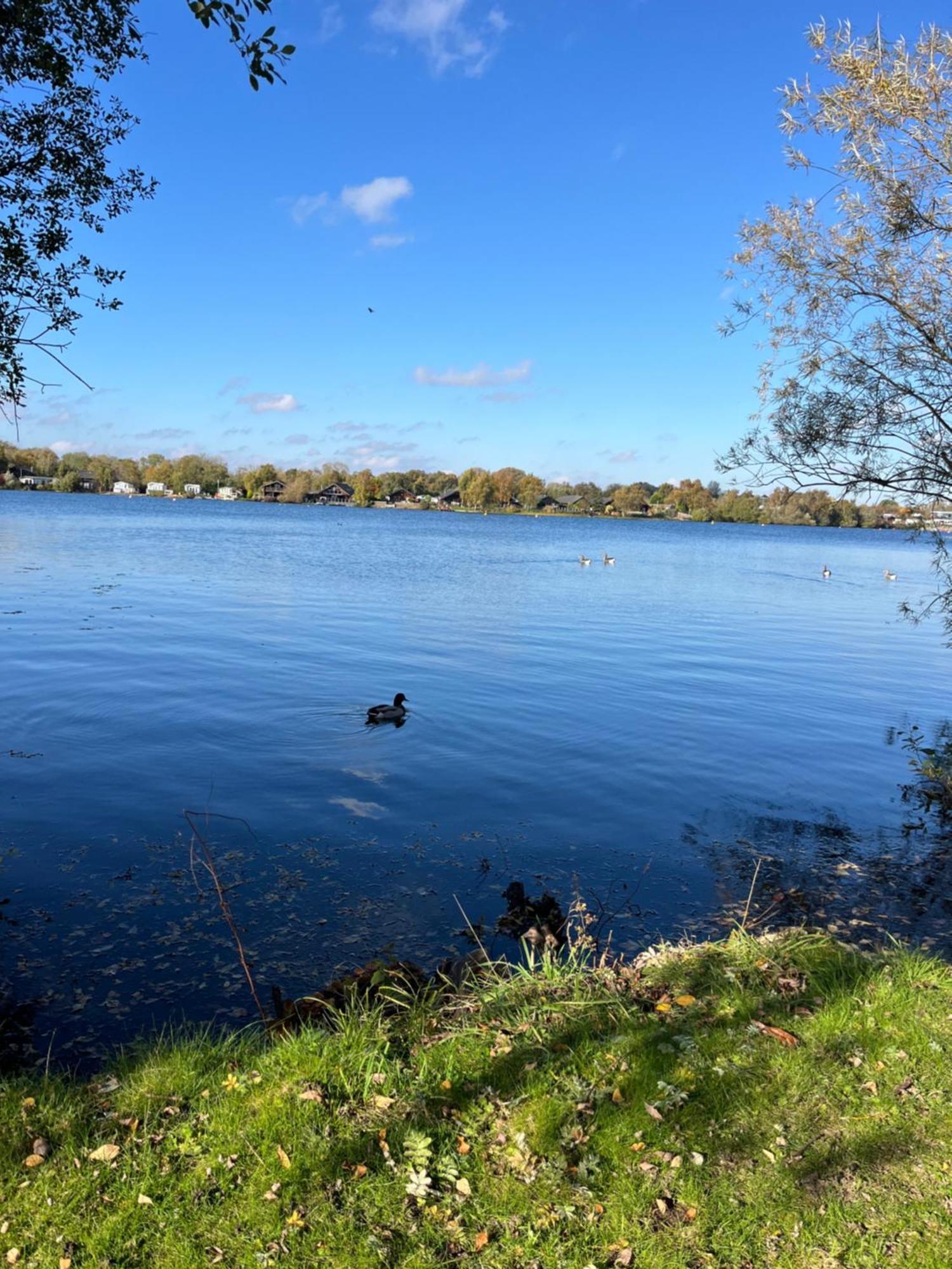 Calypso Hot Tub Breaks Tattershall Lakes Pet Friendly Buitenkant foto